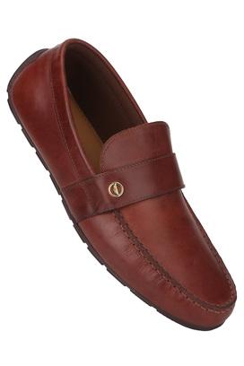 red tape loafers