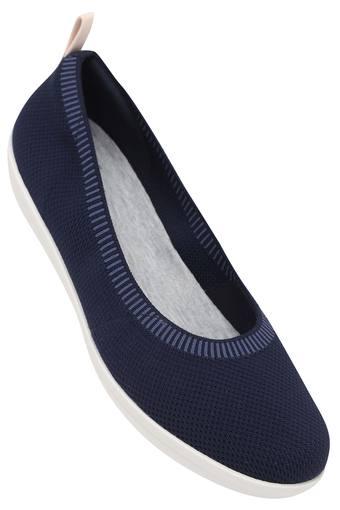 clarks navy flats