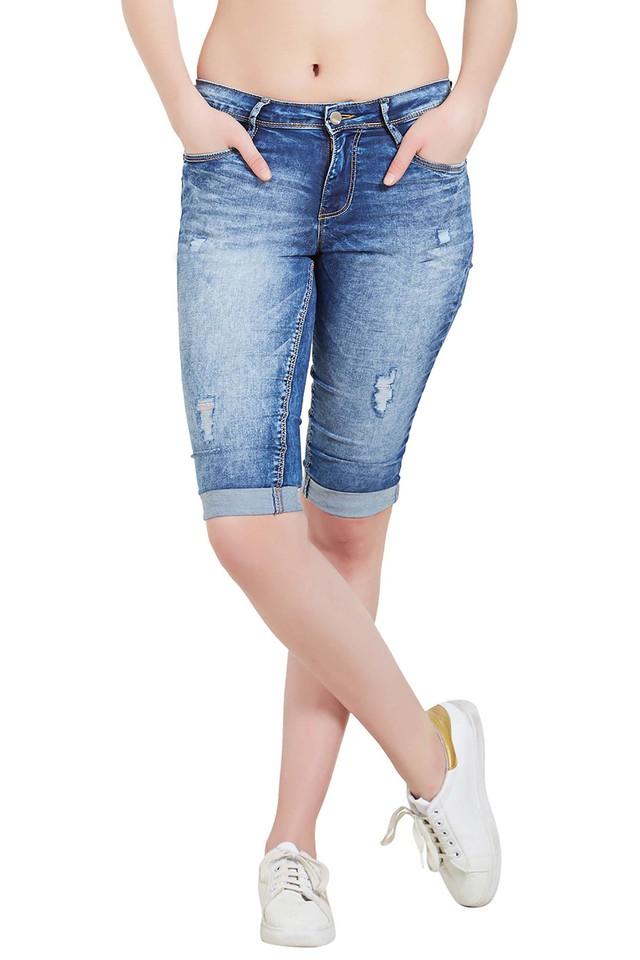 distressed capri shorts