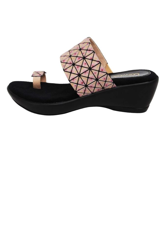 catwalk toe ring sandals