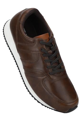 red tape brown casual shoes