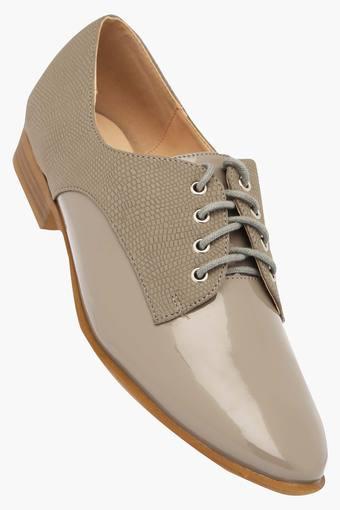van heusen footwear for ladies