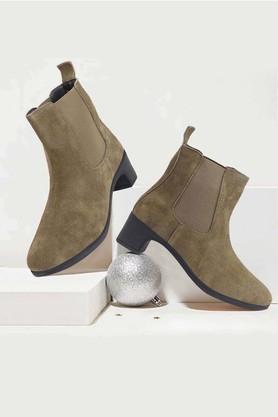 Olive cheap suede boots