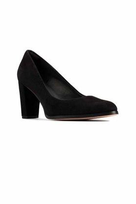 Clarks hotsell pumps suede