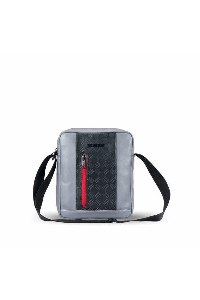 Messenger bag with zipper closure online