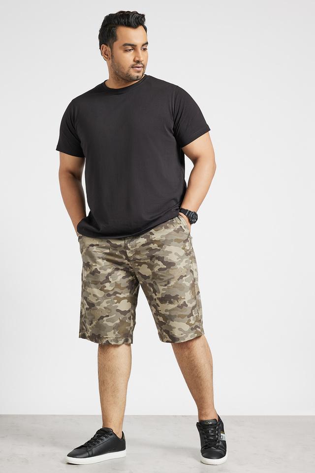 Plus size printed shorts deals