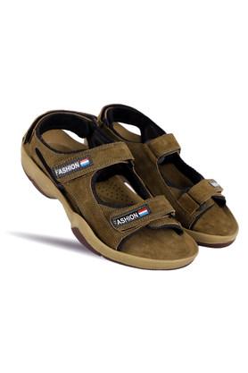 Mens discount sandals sale