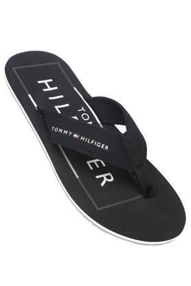tommy hilfiger chappal price
