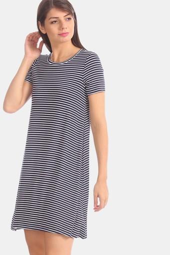 gap black t shirt dress