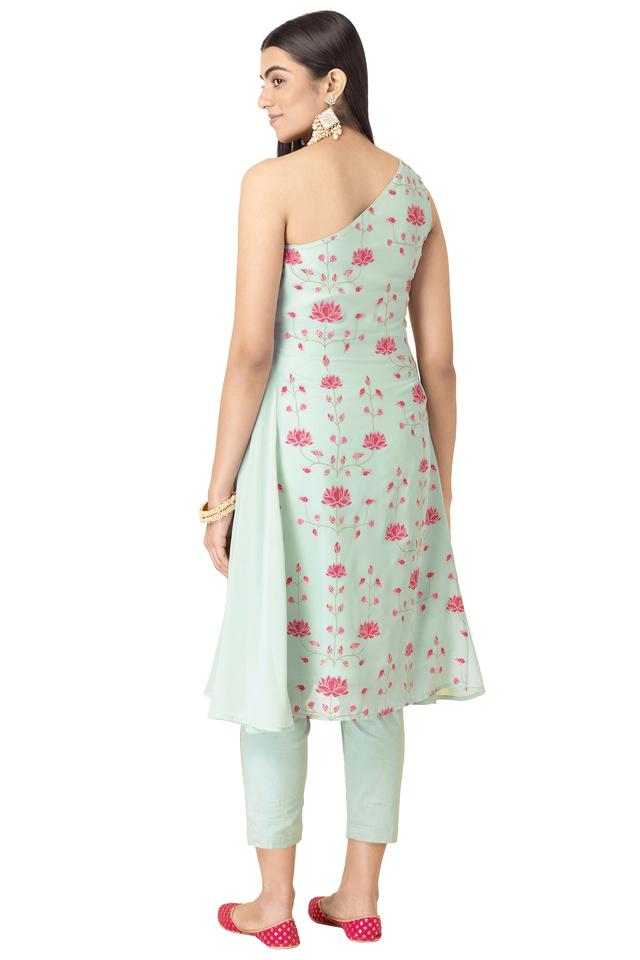 Shoulderless kurti clearance