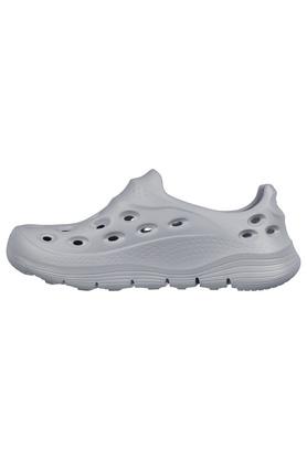 Skechers foam online sandals