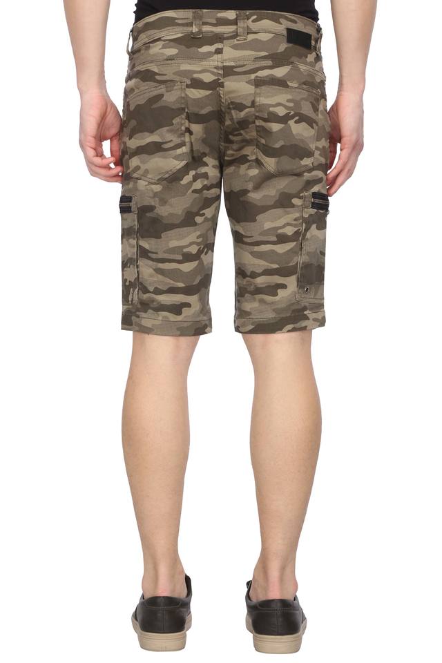 6 pocket best sale shorts camouflage