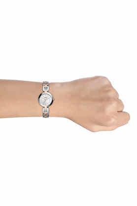 Buy FOSSIL Womens 32 mm Kerrigan Silver Dial Stainless Steel