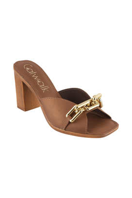 Catwalk hot sale tan sandals