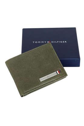 Tommy hilfiger best sale green wallet