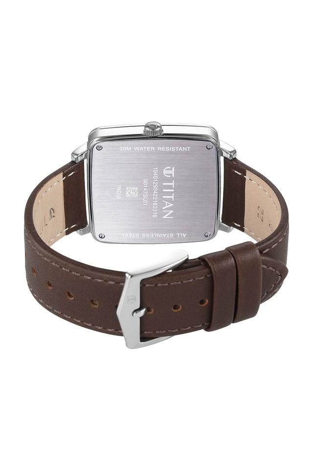 Titan 30m water online resistant