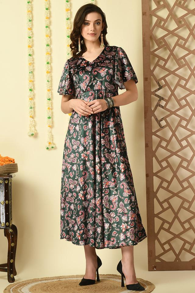 Velvet Long Frock at Rs 2500/piece