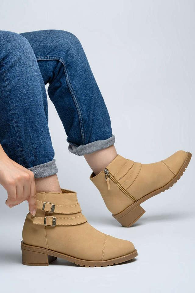 Girls hot sale buckle boots