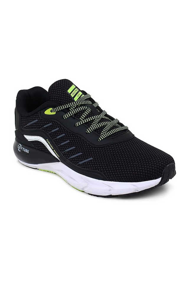 Shoppers stop hot sale sports shoes