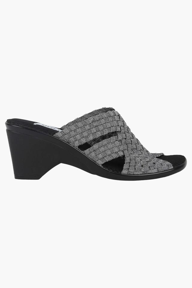 Buyr.com | Platforms & Wedges | Steve Madden Women's Uri Wedge Sandal,  Black Leather, 8.5