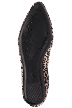 Jcpenney on sale leopard flats