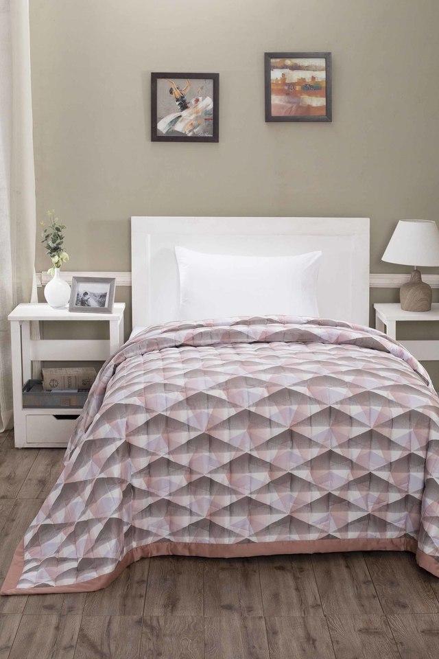 Buy MASPAR Hues Art Nouveau Emerson 100 GSM Cotton Quilted Machine Pink