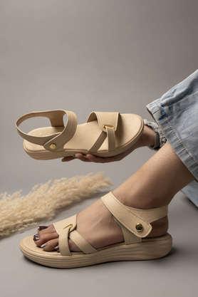 Girls best sale cream sandals