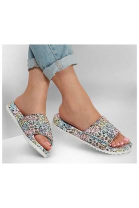 Skechers hotsell diamante slippers