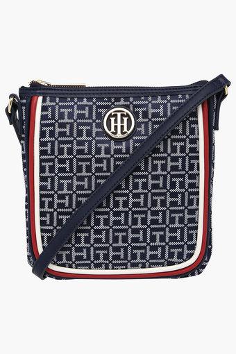 tommy hilfiger bags shoppers stop