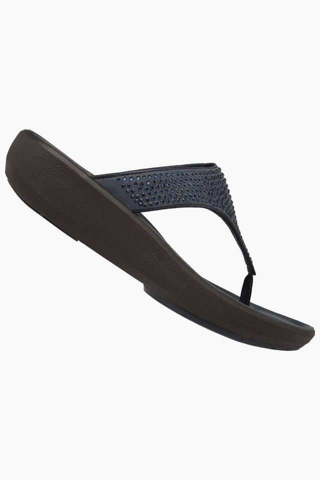 Clarks wedge sales flip flops