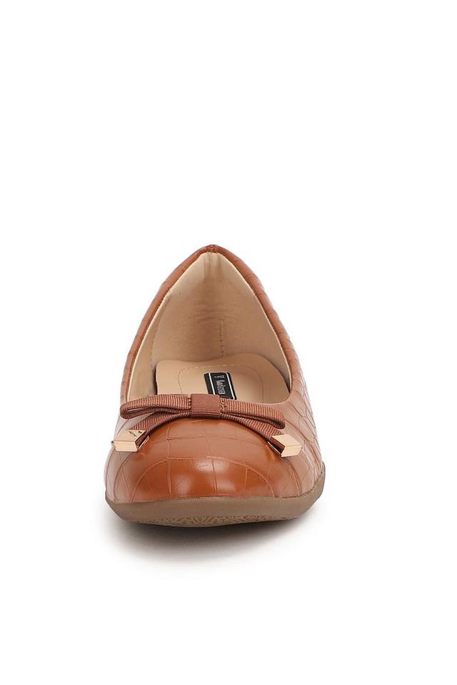 VAN HEUSEN -  Tan Ballerinas - Main