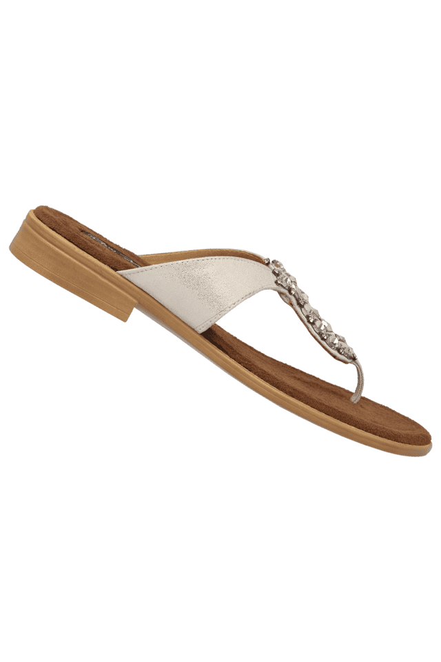 Fancy best sale flat chappal