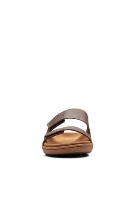 Clarks nubuck online sandals