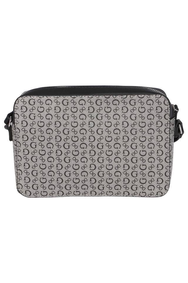 Guess pouch clearance