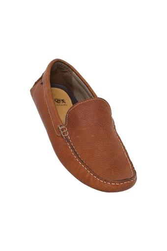 red tape tan casual shoes