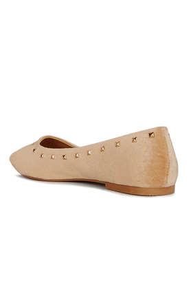 Coach hot sale valerie flat