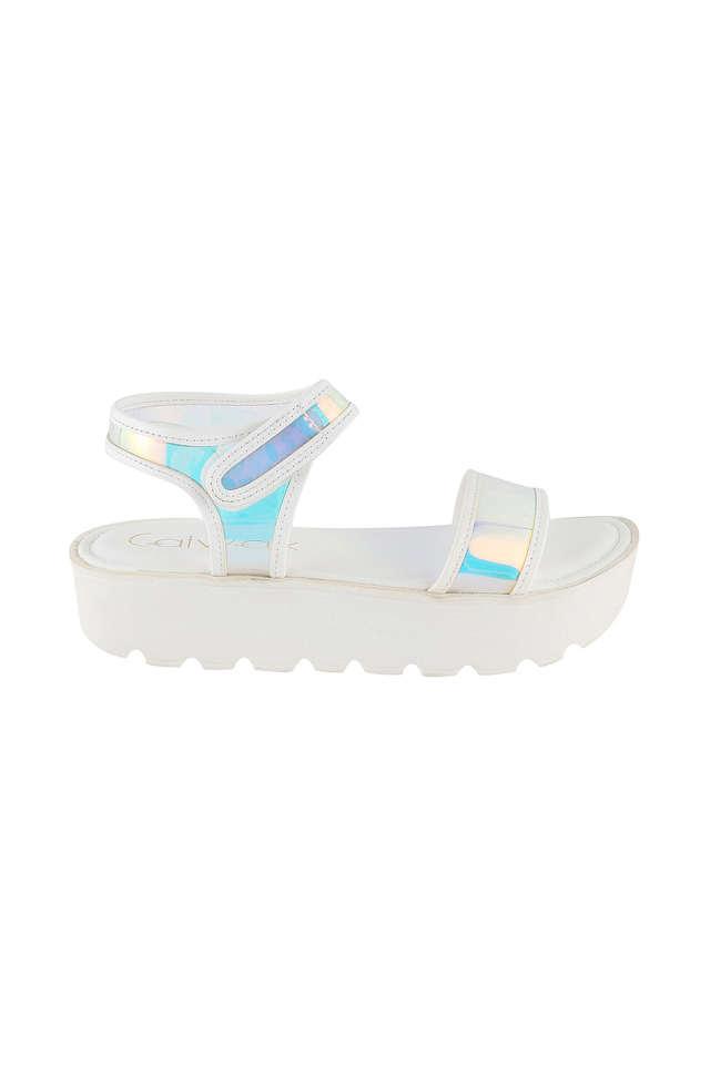 Catwalk store white sandals