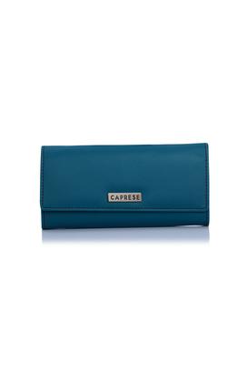 Caprese on sale wallet price