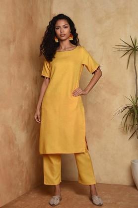 abhishti kurtas