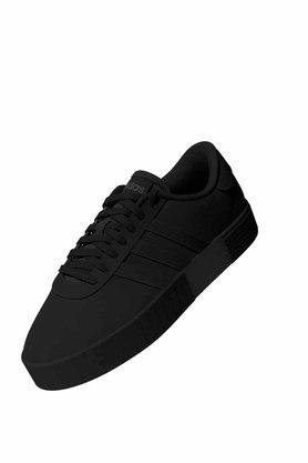 black athletic shoes for women