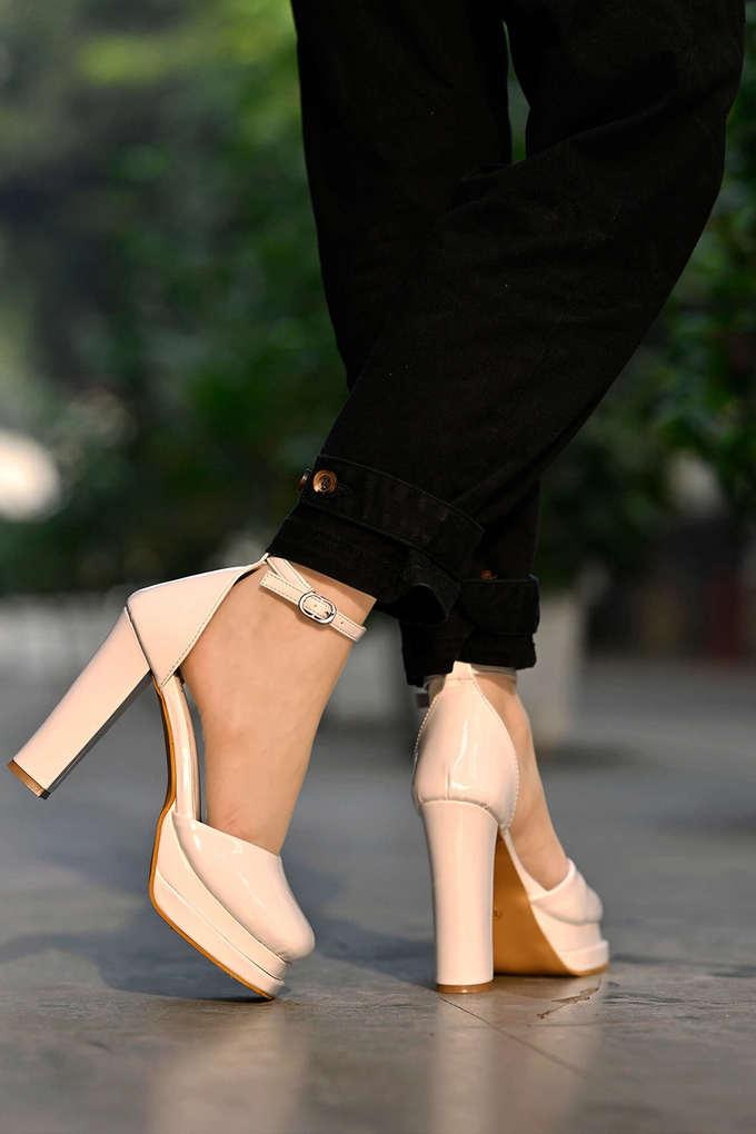 Womens sales cream heels