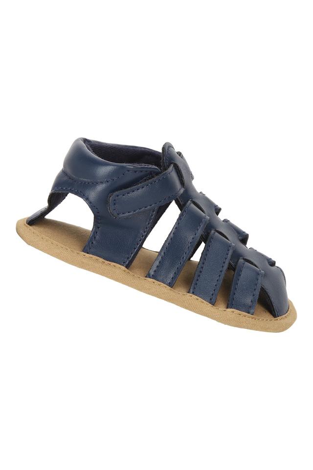 WALKAROO Boys Velcro Sports Sandals Price in India - Buy WALKAROO Boys  Velcro Sports Sandals online at Flipkart.com