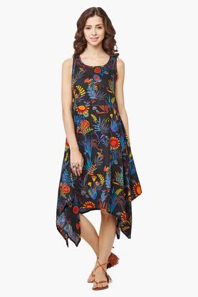Buy GLOBAL DESI Women s Floral Print Kerchief Hem Dress Shoppers