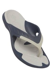 Crocs shoppers top stop