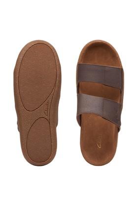 Clarks discount nubuck sandals