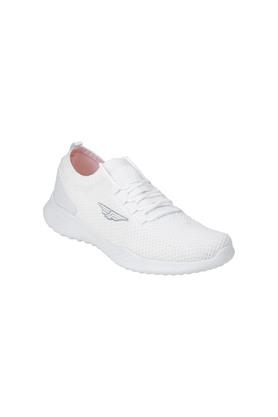 Red tape hot sale sports shoes white