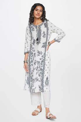 Global desi deals white kurti