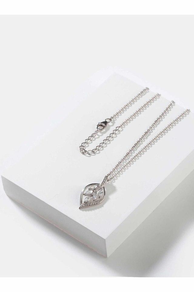 Caratlane platinum deals pendant