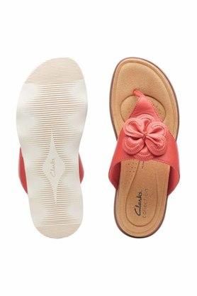 Clarks discount red sandals