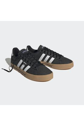 Adidas daily team outlet nubuck trainers mens